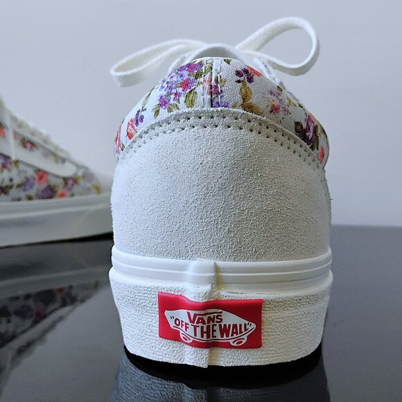 Vans Women's Old Skool Suede / Canvas Sneaker in Adorable Vintage Floral - Picture 8 of 12